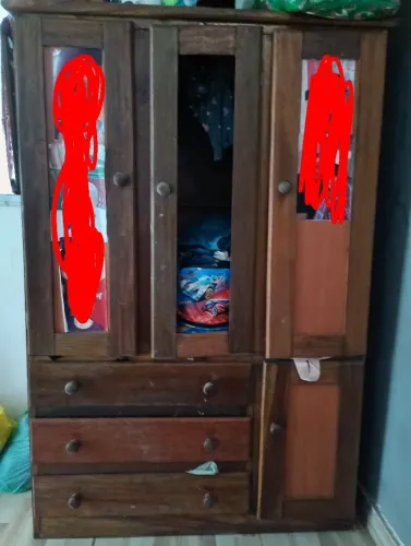 Guarda roupas 200 reais 
