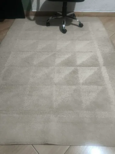 TAPETE LUXO SEMI NOVO ( OPORTUNIDADE)