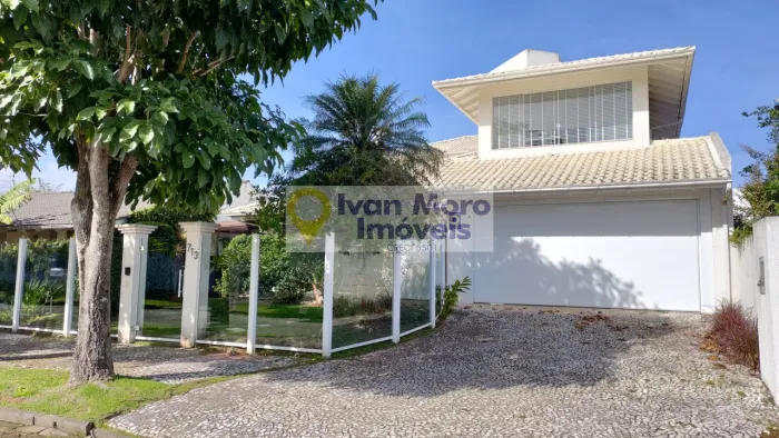Casa à venda em Daniela - Florianópolis - SC