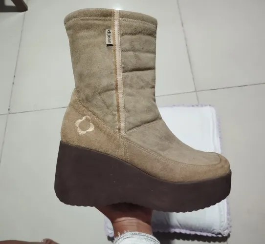 Bota plataforma anos 2000 y2k