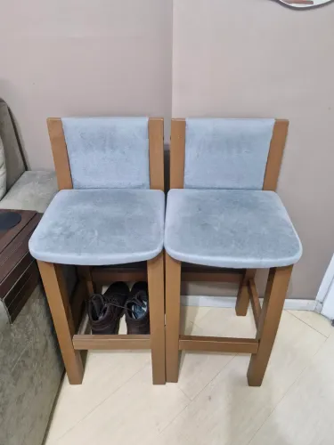Cadeiras/ banquetas altas