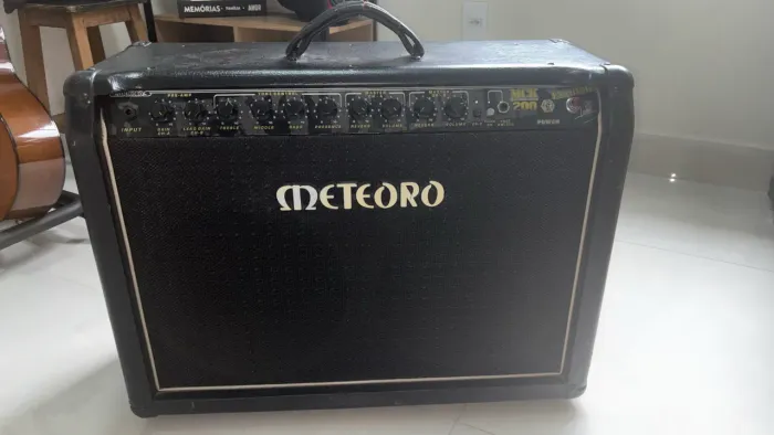 Amplificador Meteoro Mck Extreme 200w