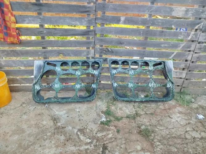 Vendo ou troco forro de porta do Corsa