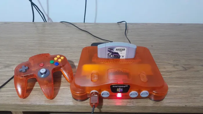 Nintendo 64 tangerina