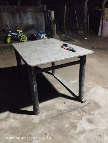 Mesa de mármore