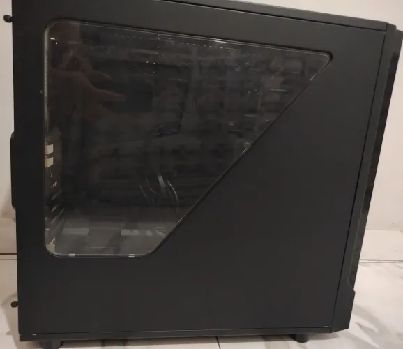 Gabinete Full Tower NZXT 530 Source Black (Excelente estado)