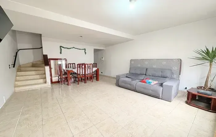 Sobrado à venda no Bairro da Vila Boaçava na Rua Ribeirão Vermelho