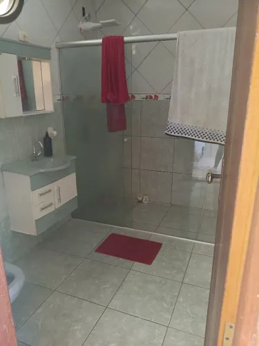 Vendo,e aceito permuta de imóvel de menor valor sendo do meu interesse.Otima localização