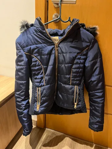 Casaco de frio forrado azul