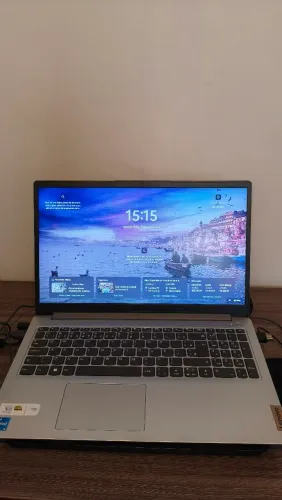 Notebook Lenovo i5