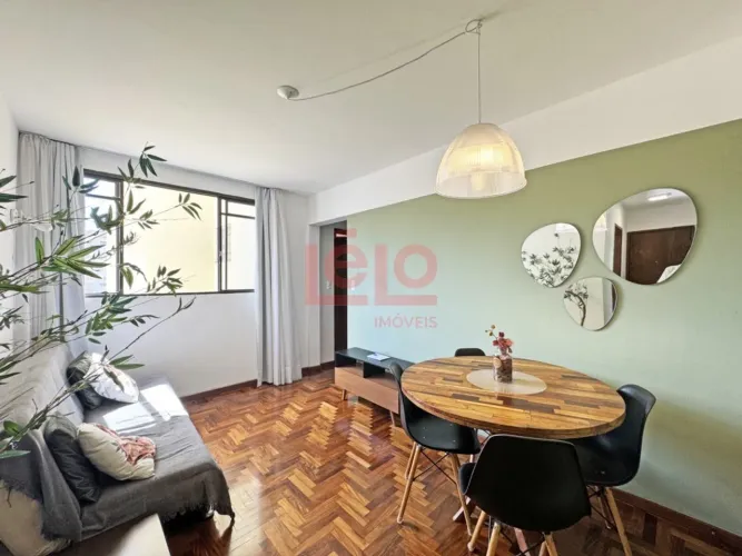 Apartamento mobiliado de 2 quartos para alugar na Zona 07 em Maringá ao lado da UEM