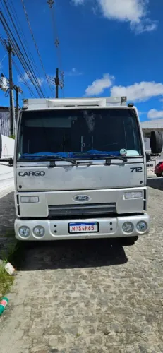 Ford cargo 712 refrigerado 