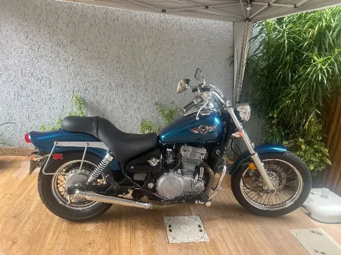 Raridade, moto Kawasaki Vulcan 500, ano 1998