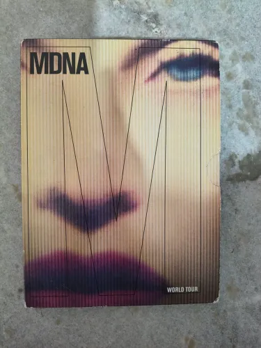 Dvd triplo Madonna MDNA tour