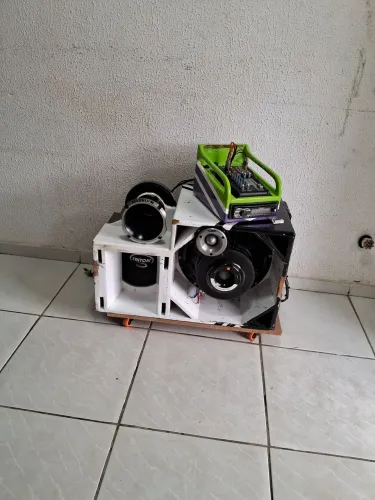 Som Automotivo Caixa Trio