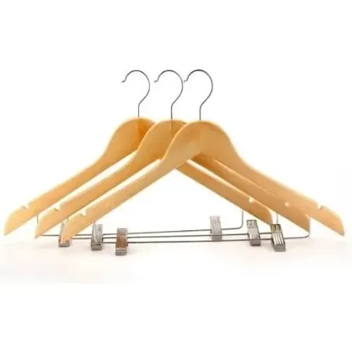 Cabides de madeira com presilha R$: 8,00 unidade