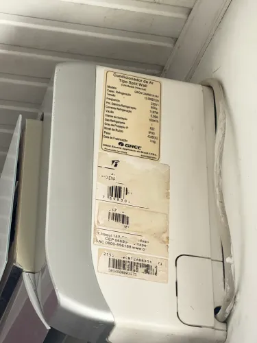 Ar-condicionado 12.000 BT 220 V
