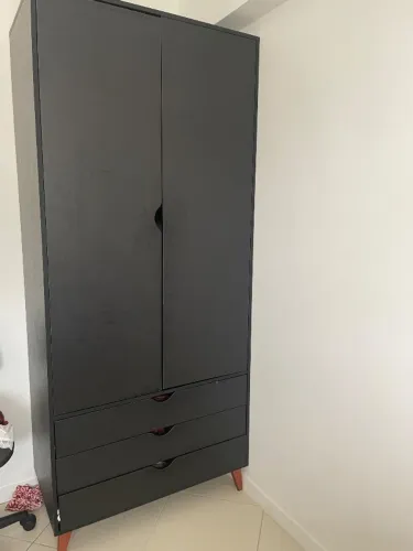 Cômoda e Guarda roupa recém comprados 