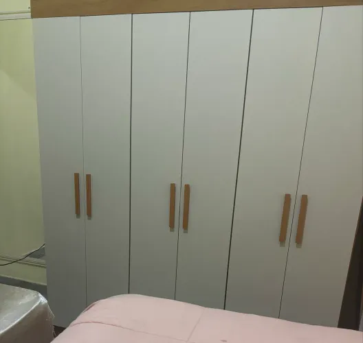 Guarda roupa seminovo