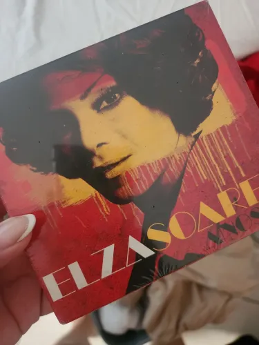 CD Elza Soares