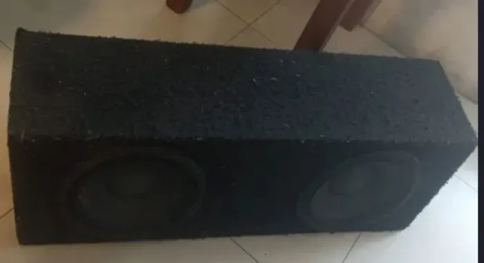 Caixa automotiva com 2 Alto falante subwoofer 10" 450W Pioneer Impp<br><br>R$800,00<br>
