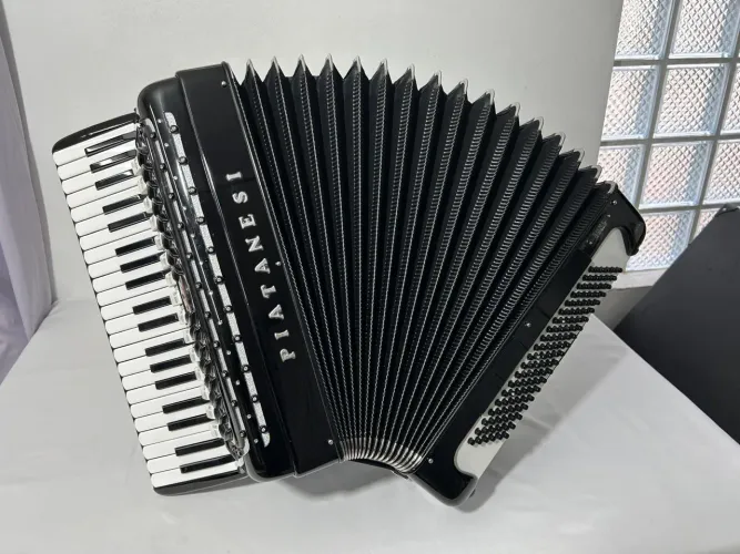 Acordeon Sanfona Italiana Piatanesi já eletrific- Quarta de voz !