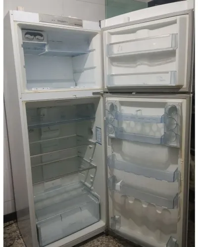 Geladeira Continental Frost Free 445L Otima