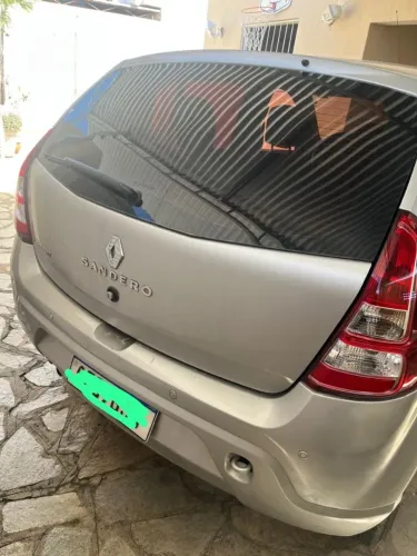 Renault Sandero Authentique Hi-flex 1.0 16V 5P 2012