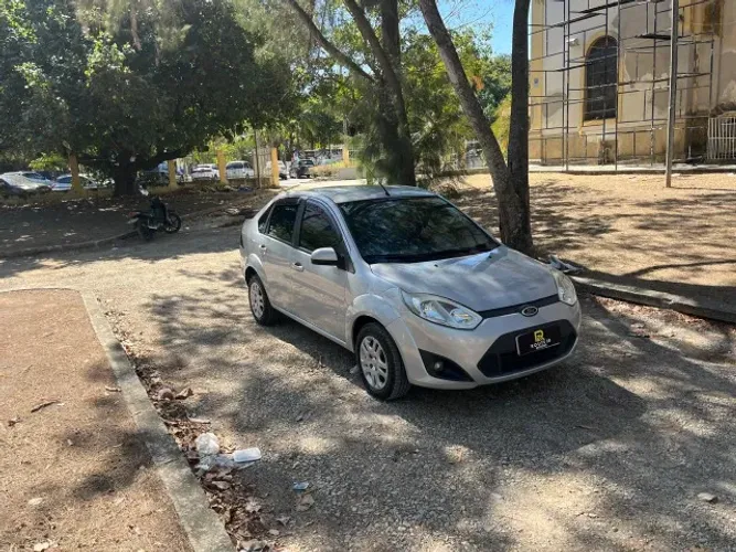 Ford Fiesta Sedan 1.6 16V Flex Mec. 2014