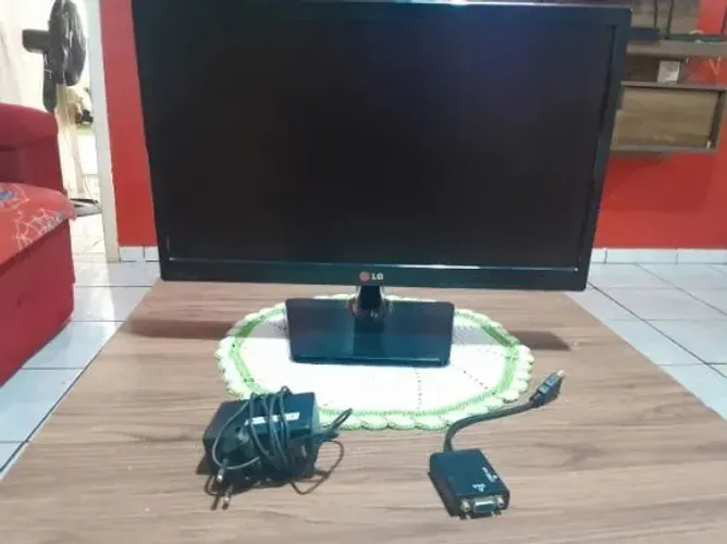 Monitor LG 19