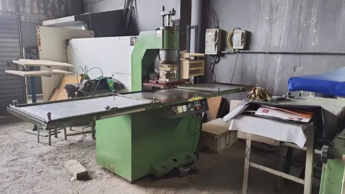 Máquina de Solda Eletronica Aratec 8kva