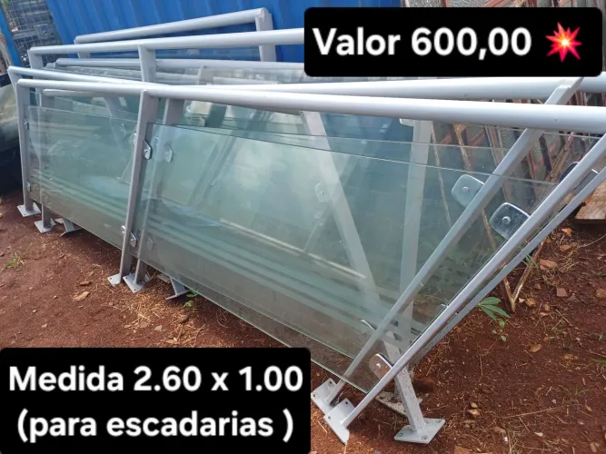 Guarda corpo de vidro de Escadaria