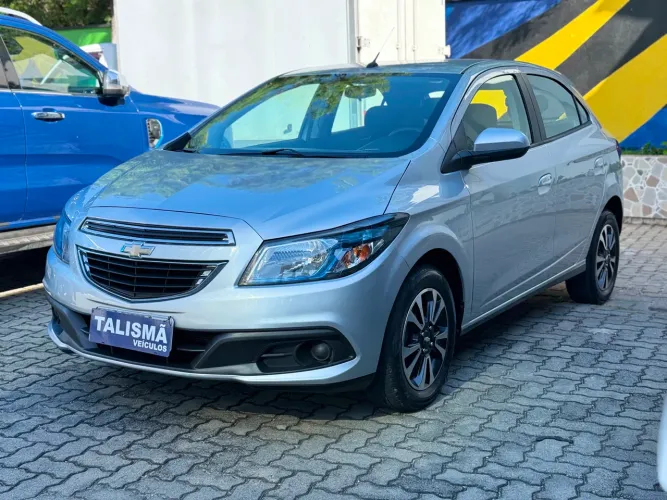 Chevrolet Onix Hatch LT 1.4 8V Flex Mec. 4P 2015