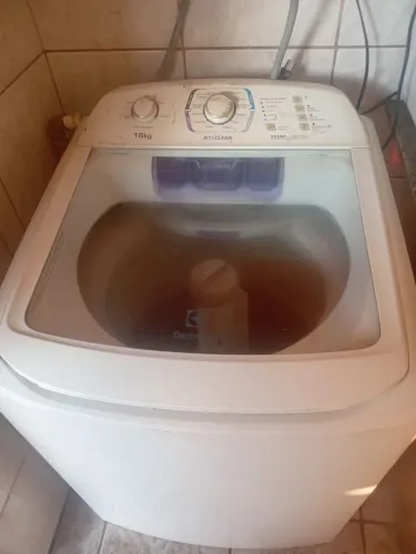 Lavadora de roupas Electrolux 16kg