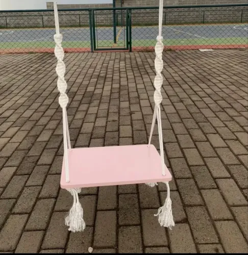 Balanço madeira laqueado rosa