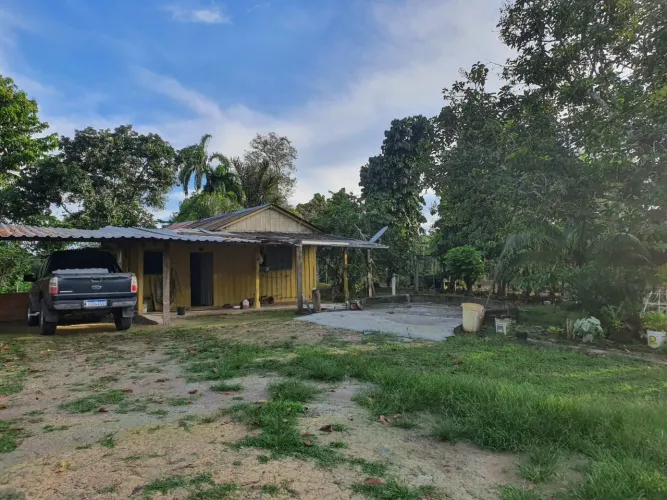 SITIO PRÓXIMO A RIO PRETO DA EVA