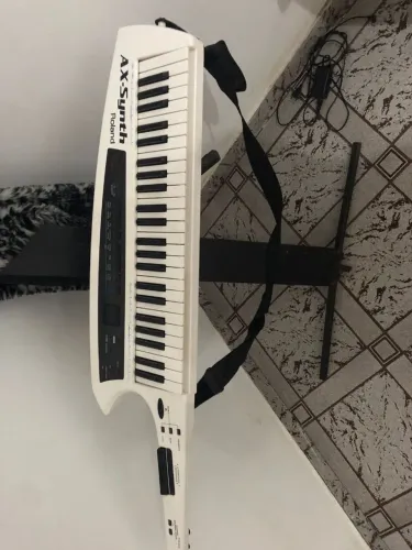 Teclado Keytar AX SYNTH Roland