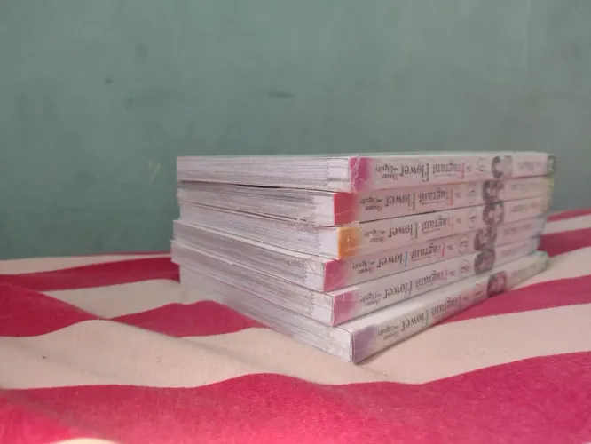 Kaoru Hana 6 volumes lacrados+ brindes/mangá
