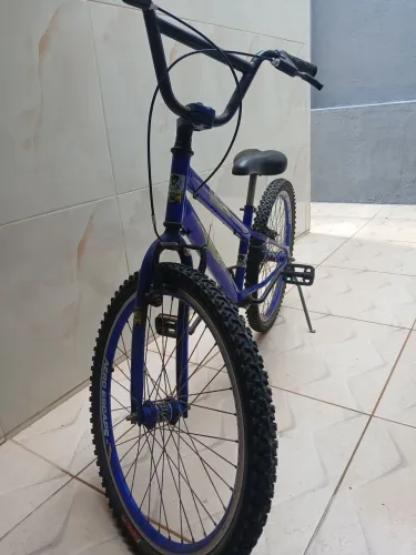 Bicicleta Aro 20 semi nova pouco usada