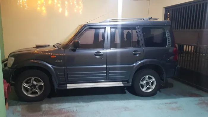 Mahindra Scorpio GLX SUV 2.6 TB Diesel Crde 4WD 2009