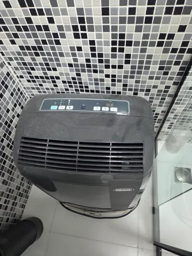 Ar-Condicionado Portátil De'Longhi Pinguino 12.000 BTUs - 127V