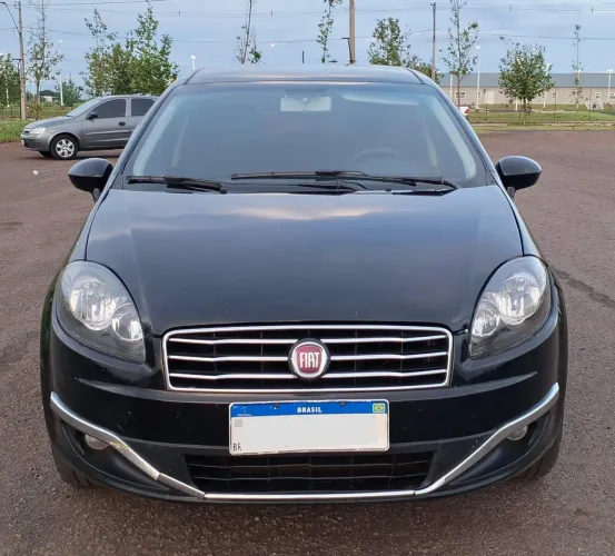 Fiat Linea Essence 1.8 Flex 16V 4P 2016