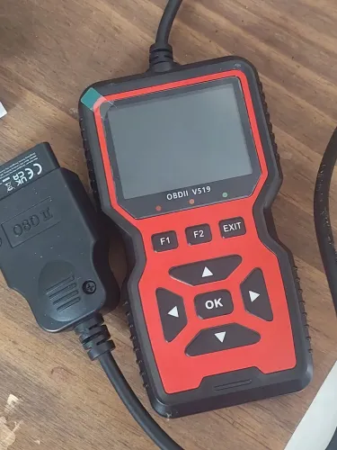 Scanner diagnostico OBD2. v519