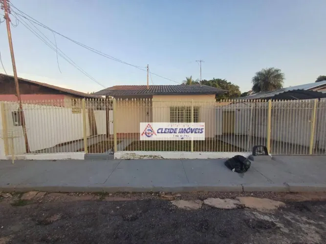 Casa com 3 dormitórios para alugar, 101 m² por R$ 1.694,87/mês - Coophema - Cuiabá/MT