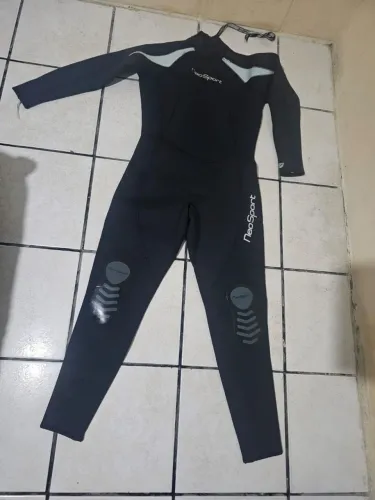 Roupa de Mergulho NeoSport 5mm Tamanho M - Long John Completa <br>