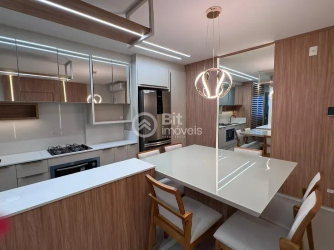 APARTAMENTO DE TRÊS DORMITÓRIOS