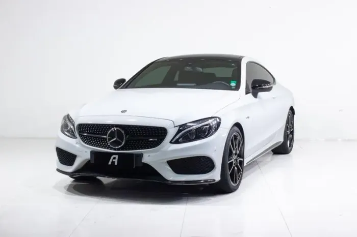 Mercedes-Benz C-43 Usados e Novos no PR