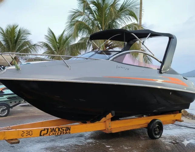 FOCKER 230 2019 TARGA Cabinada BLACK EDITION