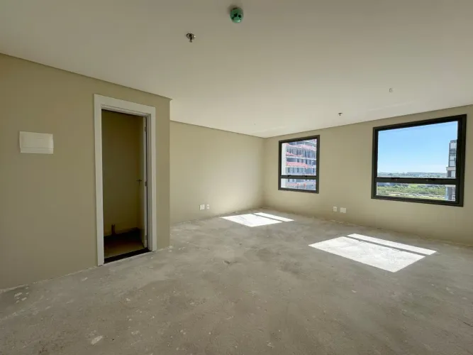 Sala comercial à venda no Edifício Vanguarda, Parque Una - 32 m², andar alto, vaga de gara