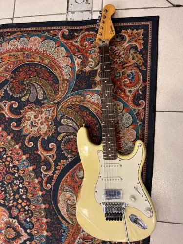 Guitarra Squier Fender Stratocaster Korea 1998 Floyd Rose II